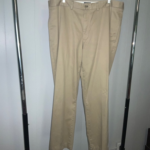 Lands End Tailored Fit flat front cotton pants Sz  38 Tan slacks - Picture 1 of 10